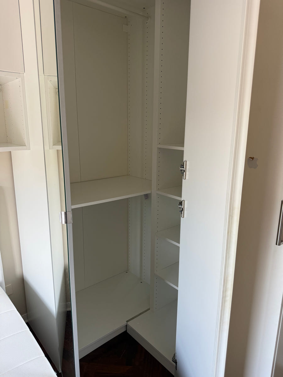 Cameretta a ponte angolare IKEA con letto contenitore e materasso