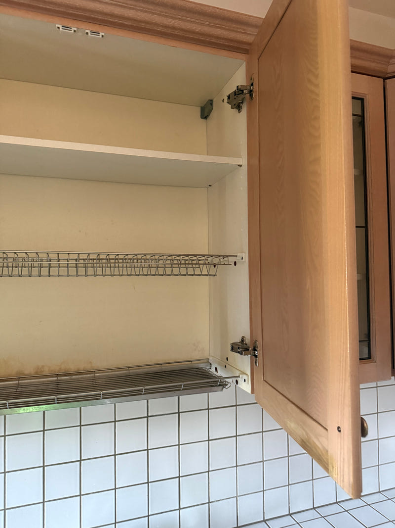 Cucina angolare con top in pietra