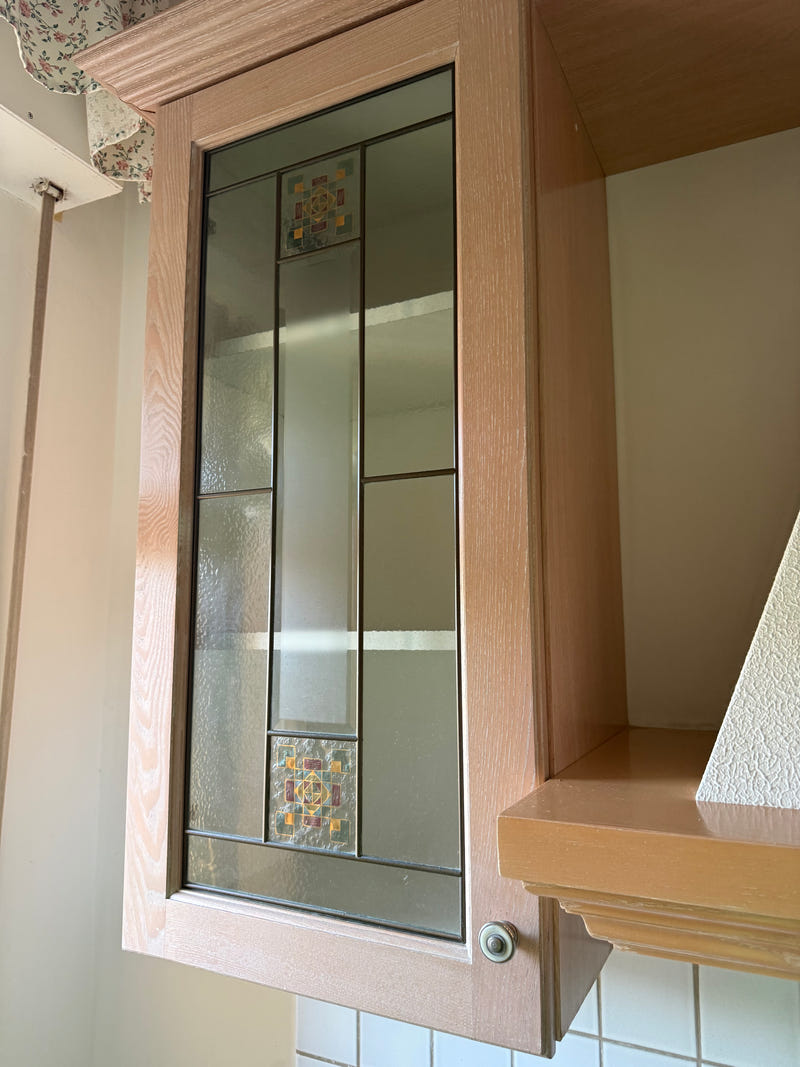 Cucina angolare con top in pietra