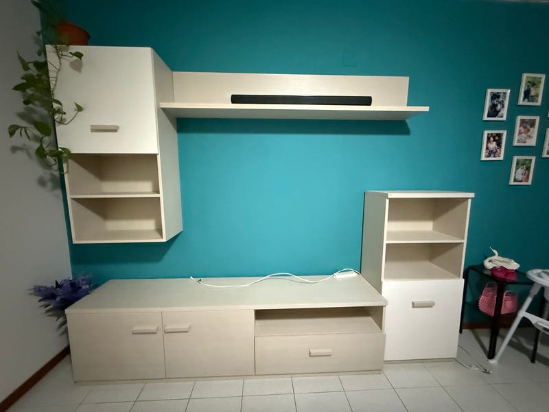 Parete attrezzata moderna