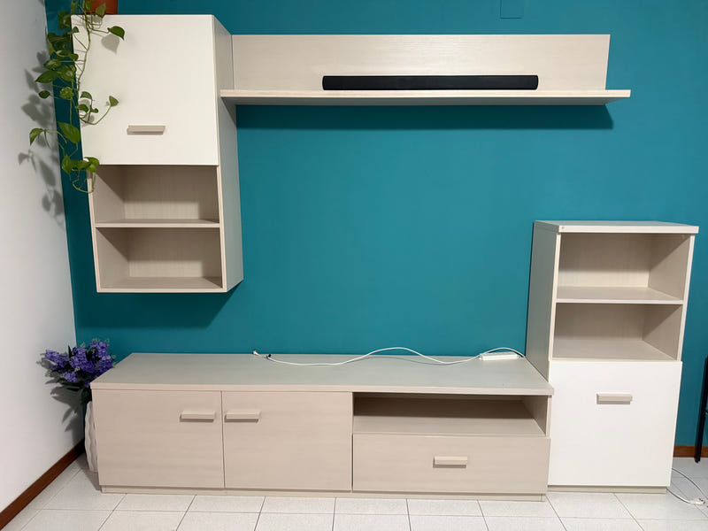 Parete attrezzata moderna