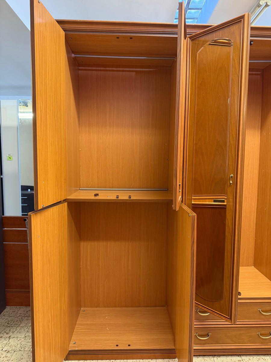 Armadio da camera stile classico