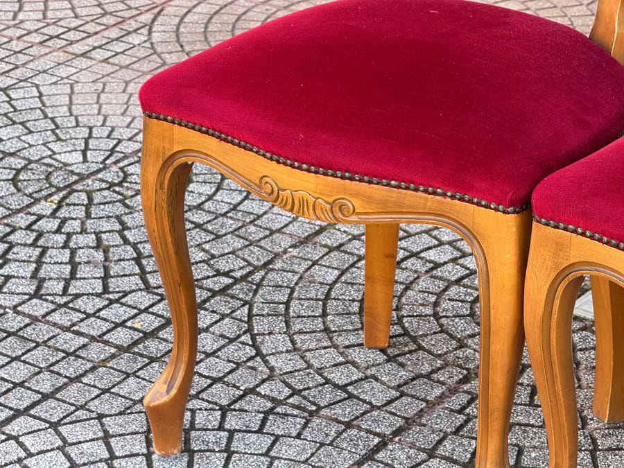 Sala completa in radica di noce: credenza + tavolo+ sedie