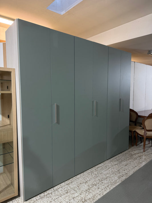 Armadio 6 ante battenti da Expo