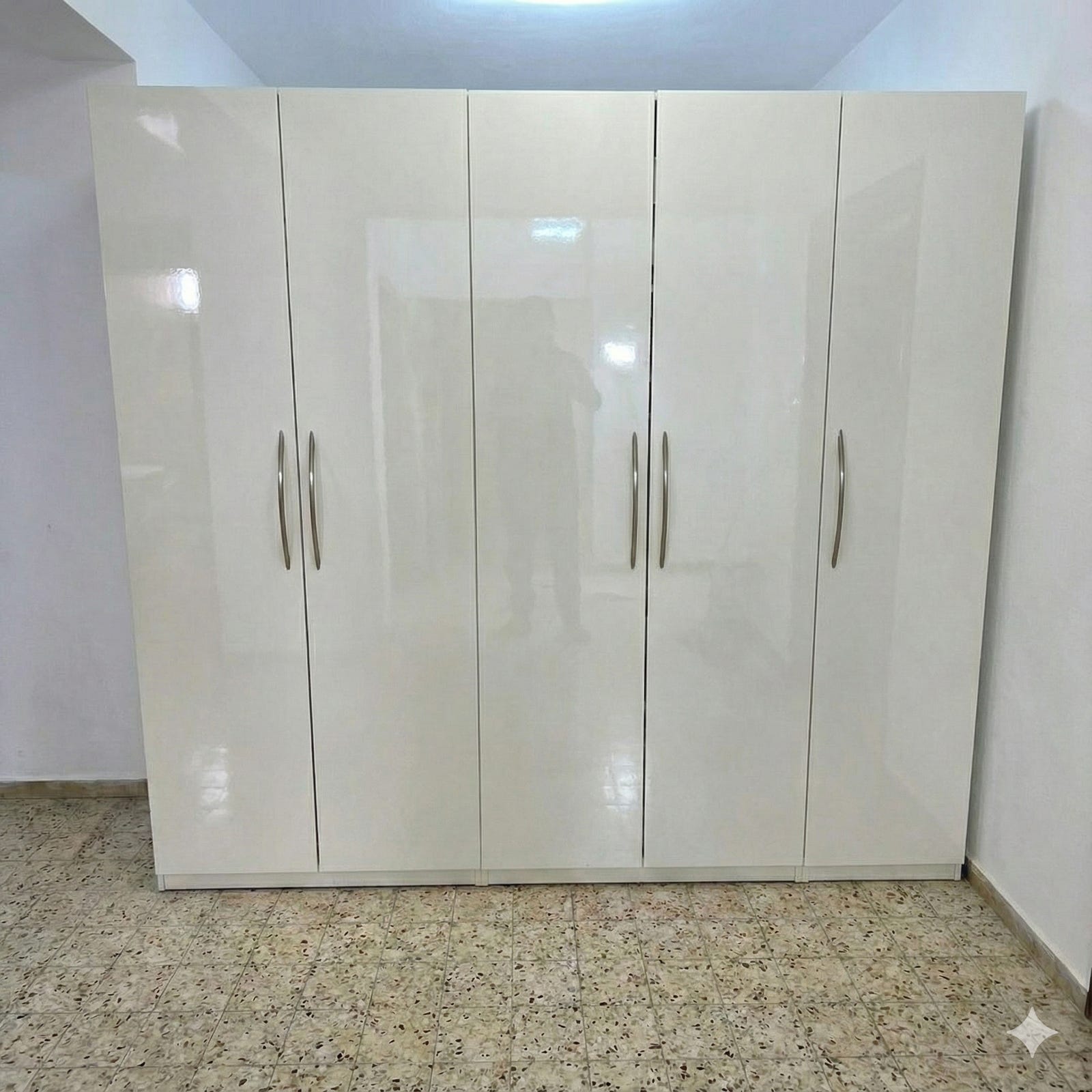 Armadio IKEA bianco lucido