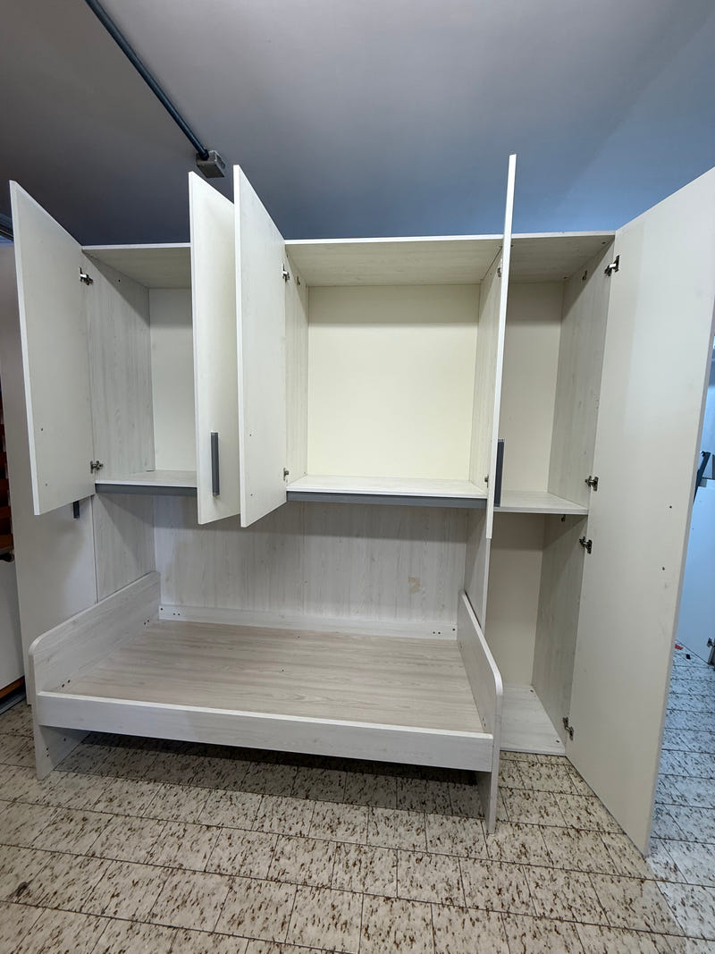 Cameretta a ponte moderna