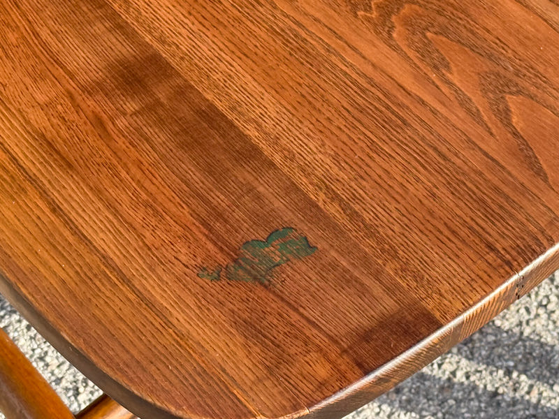 Tavolo ottagonale allungabile in castagno