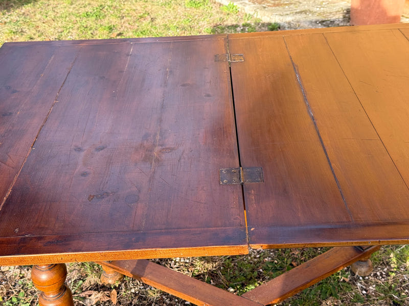 Tavolo a libro piano girevole epoca  900 in olmo