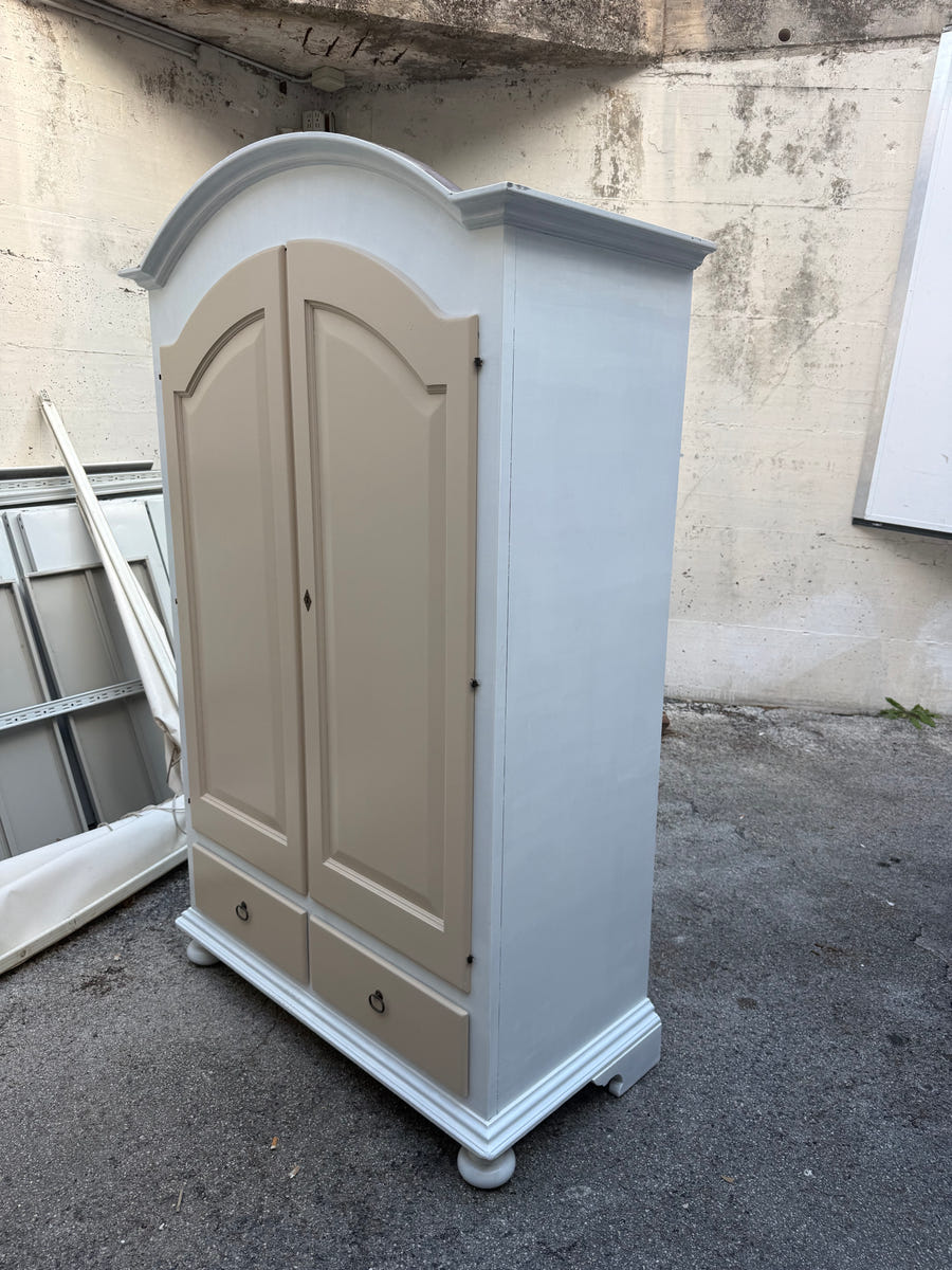Armadio in legno a due ante varie quantità disponibili