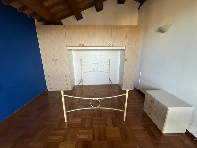 Camera a ponte con letto 1 piazza e mezza e rete