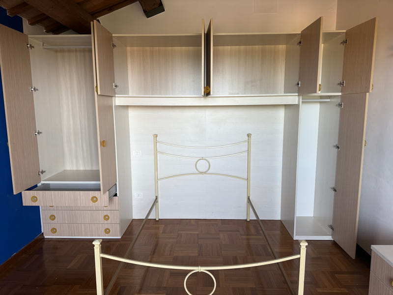 Camera a ponte con letto 1 piazza e mezza e rete