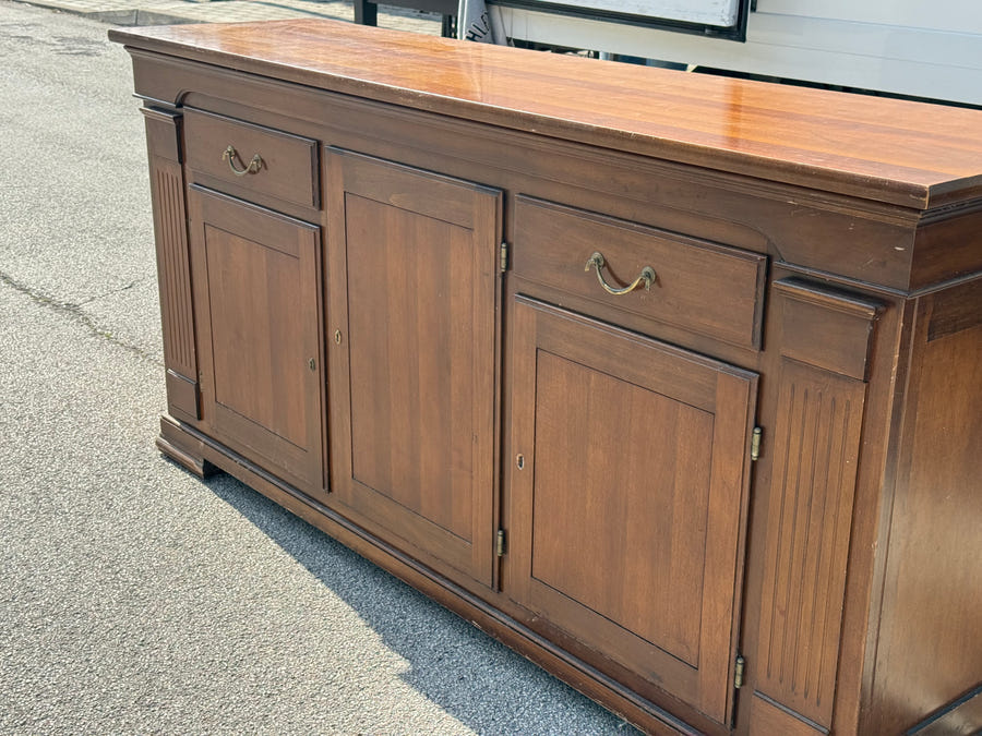 Credenza bassa in legno