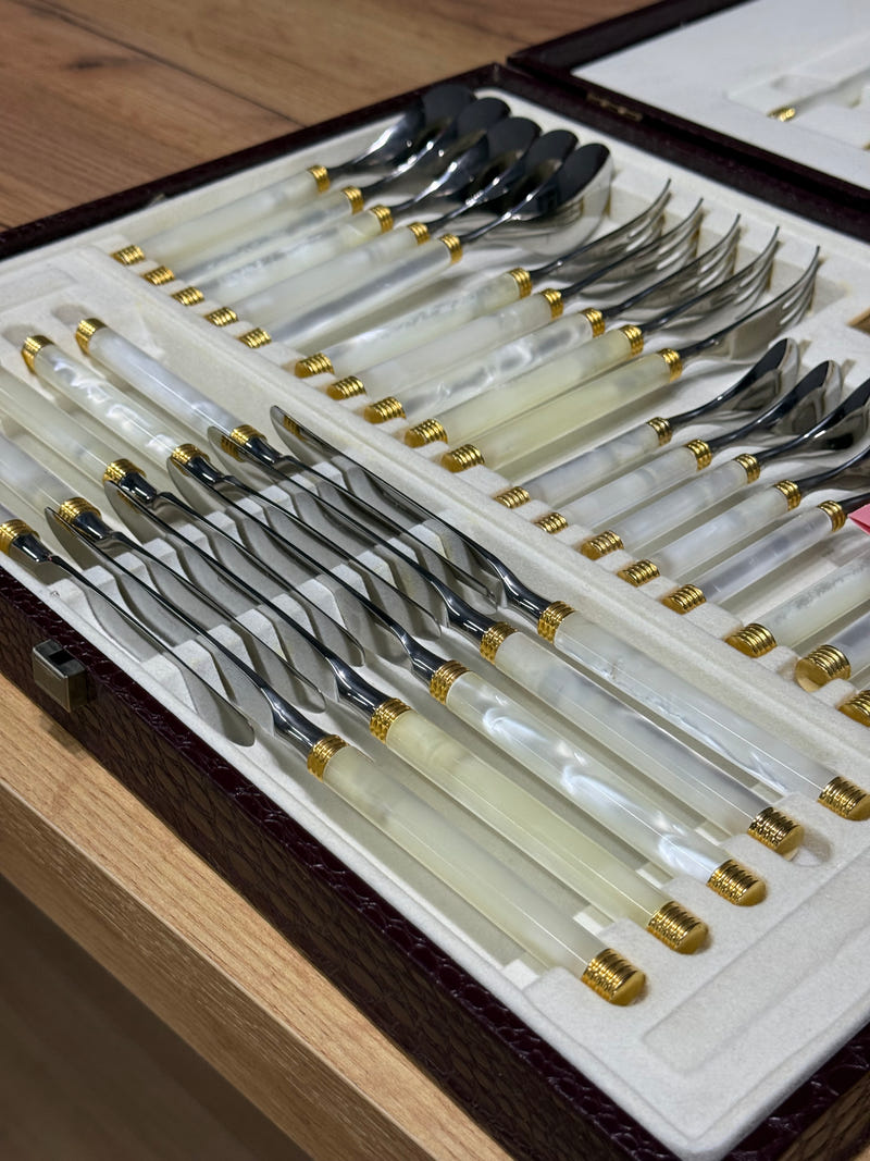 Set Posate Gottinghen 36 pz – Acciaio 18/10 e Oro