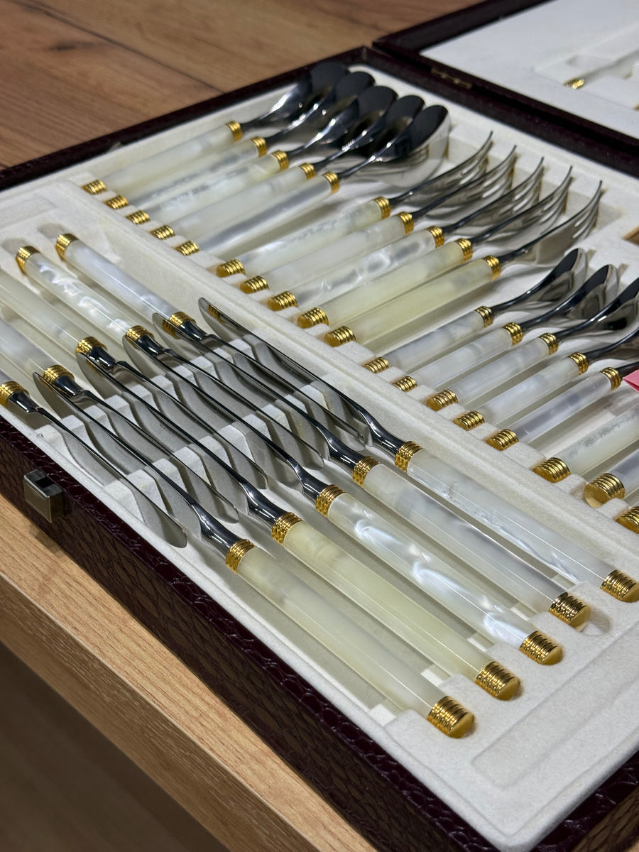 Set Posate Gottinghen 36 pz – Acciaio 18/10 e Oro