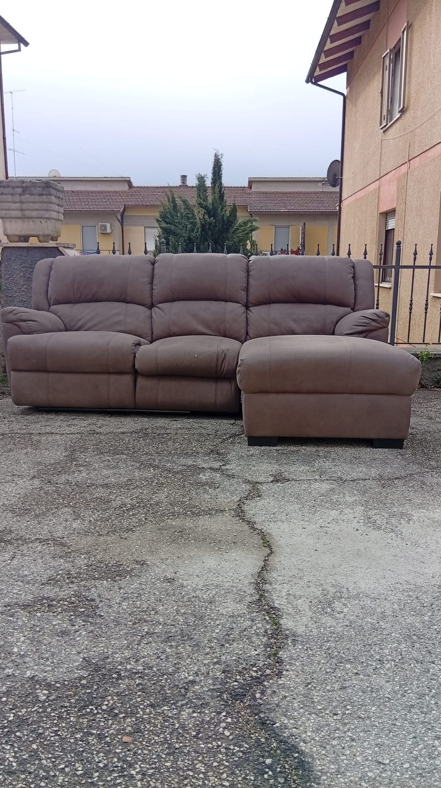 Divano angolare con Recliner meccanico