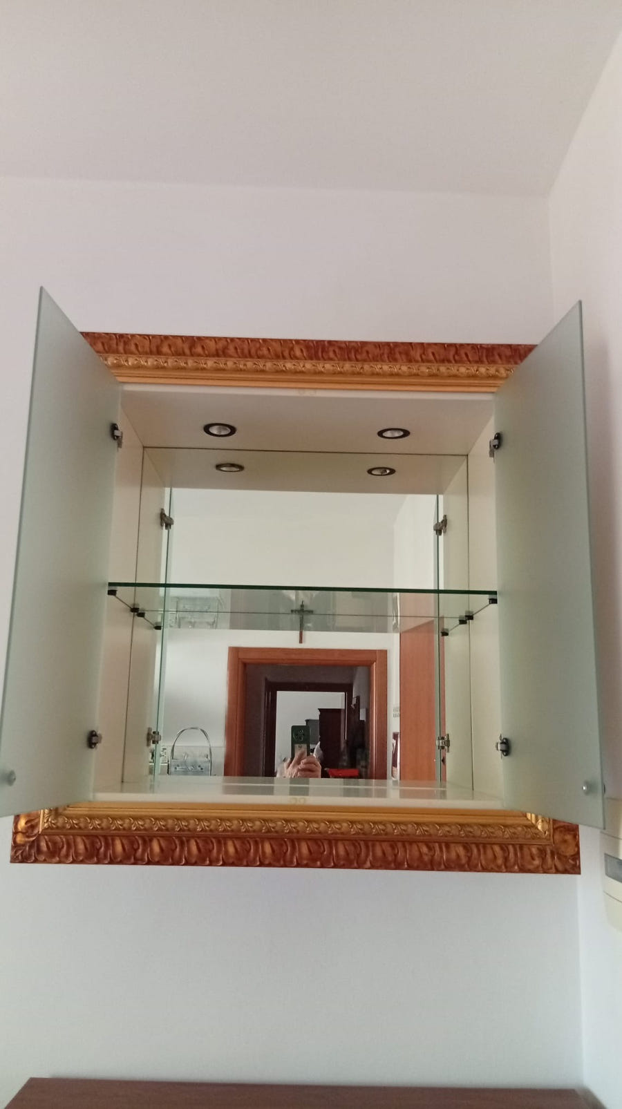 Pensile ingresso con ante in vetro