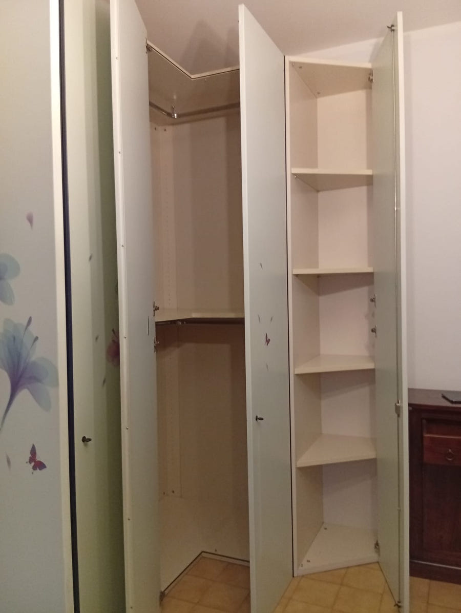 Armadio da camera angolare