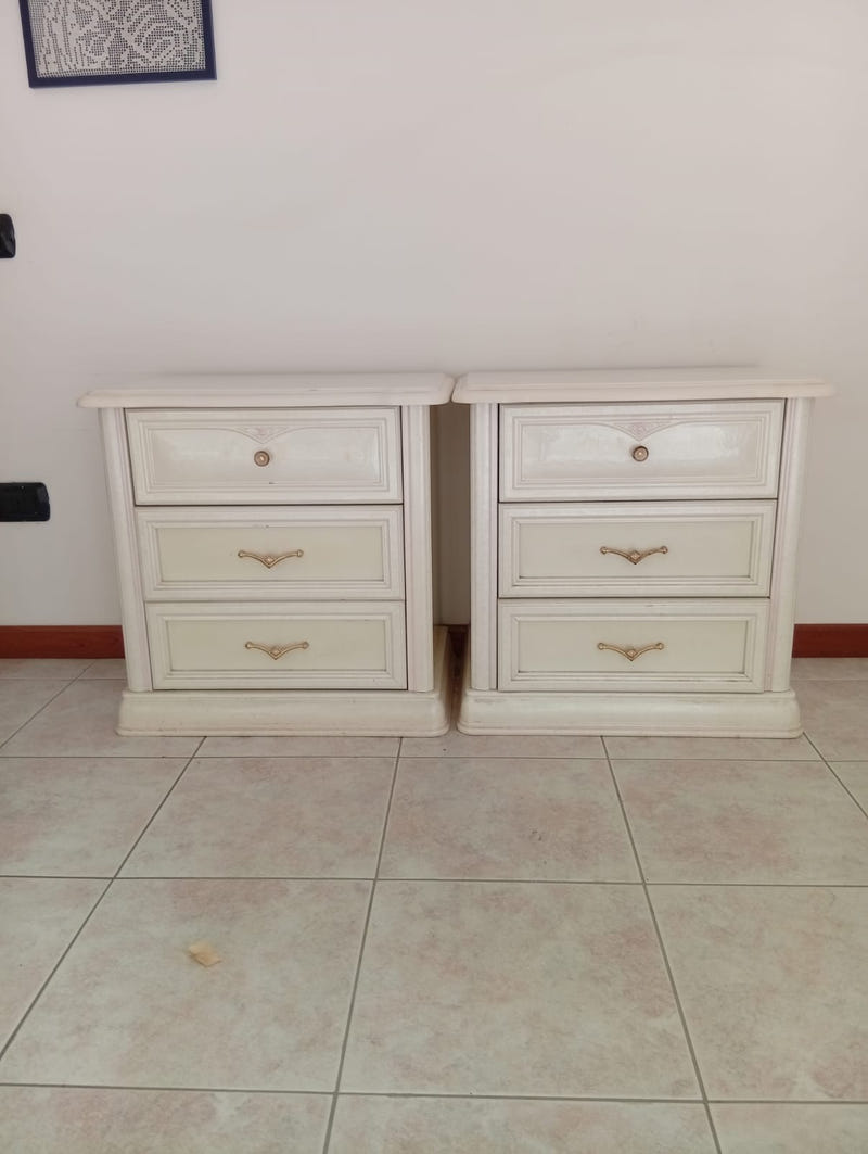 Camera matrimoniale completa stile classico