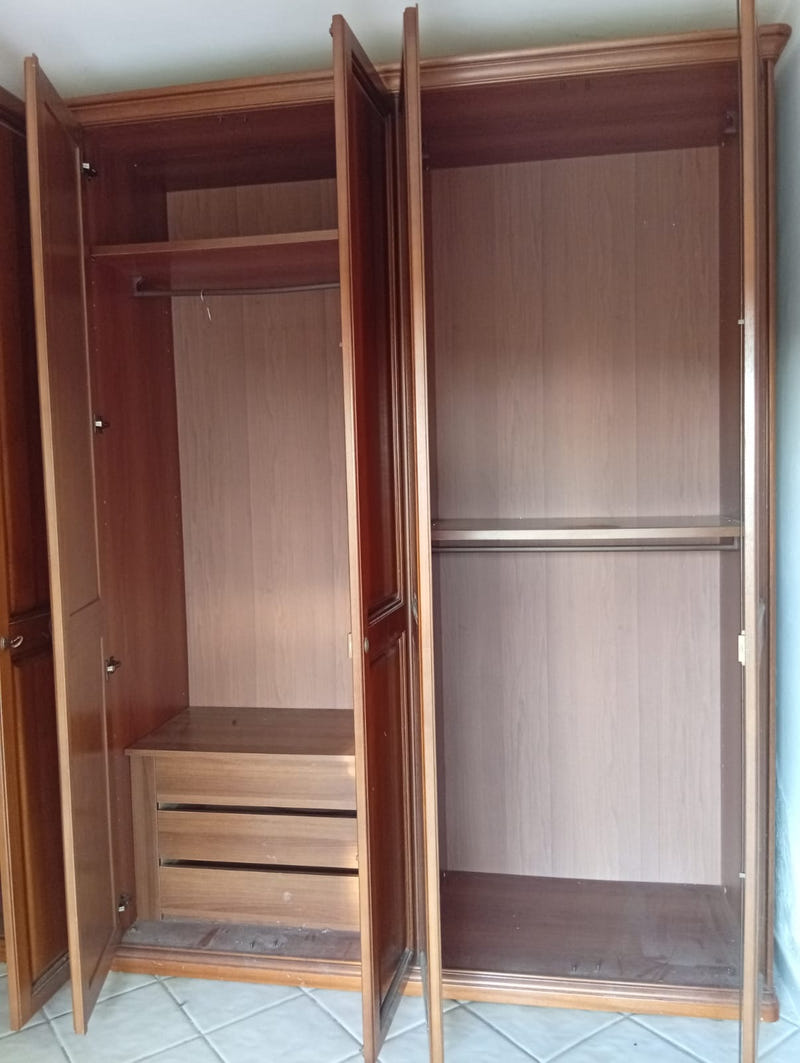 Camera matrimoniale completa senza comodini