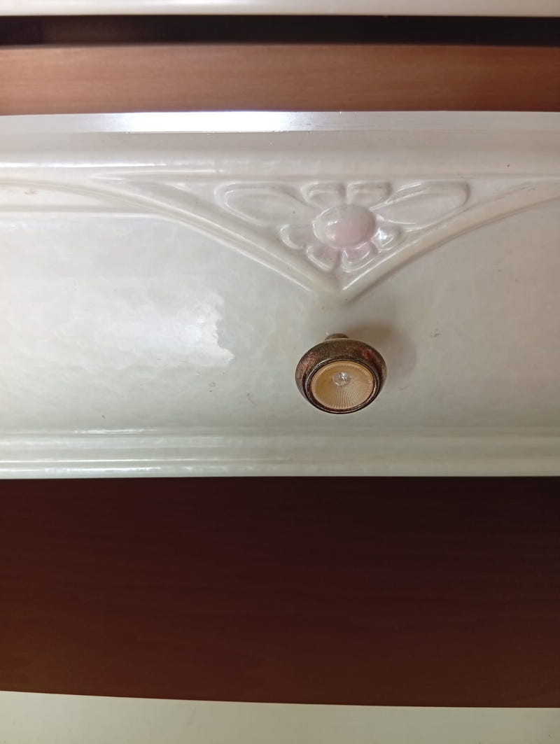 Camera matrimoniale completa stile classico