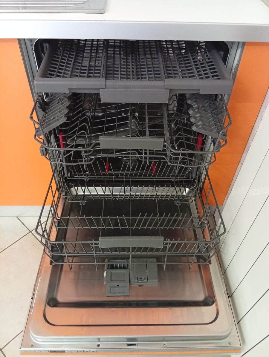 Cucina lineare (LEGGI BENE)
